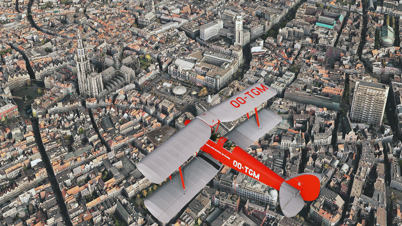 Antwerp-City-Tiger-Moth.jpg