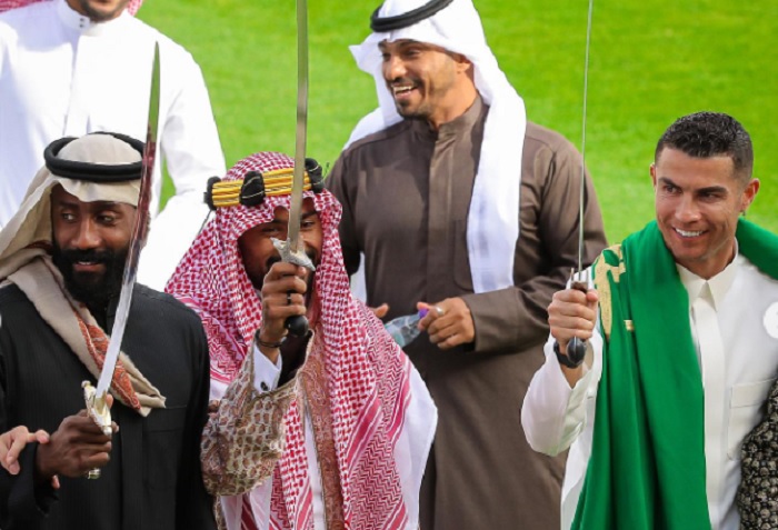Potret Cristiano Ronaldo saat mengikuti perayaan Hari Pendirian Arab Saudi pada Rabu (22/2/2023).