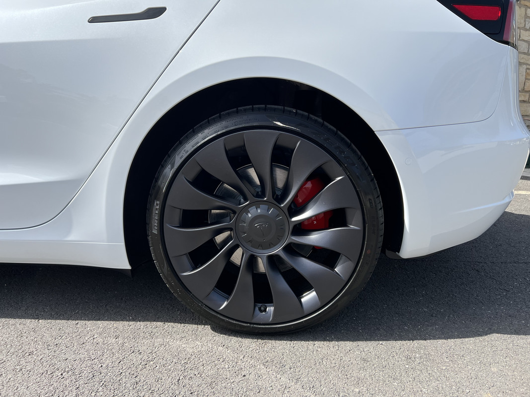 4371B99A-A2E0-4A7B-9465-685ECB6B93B0