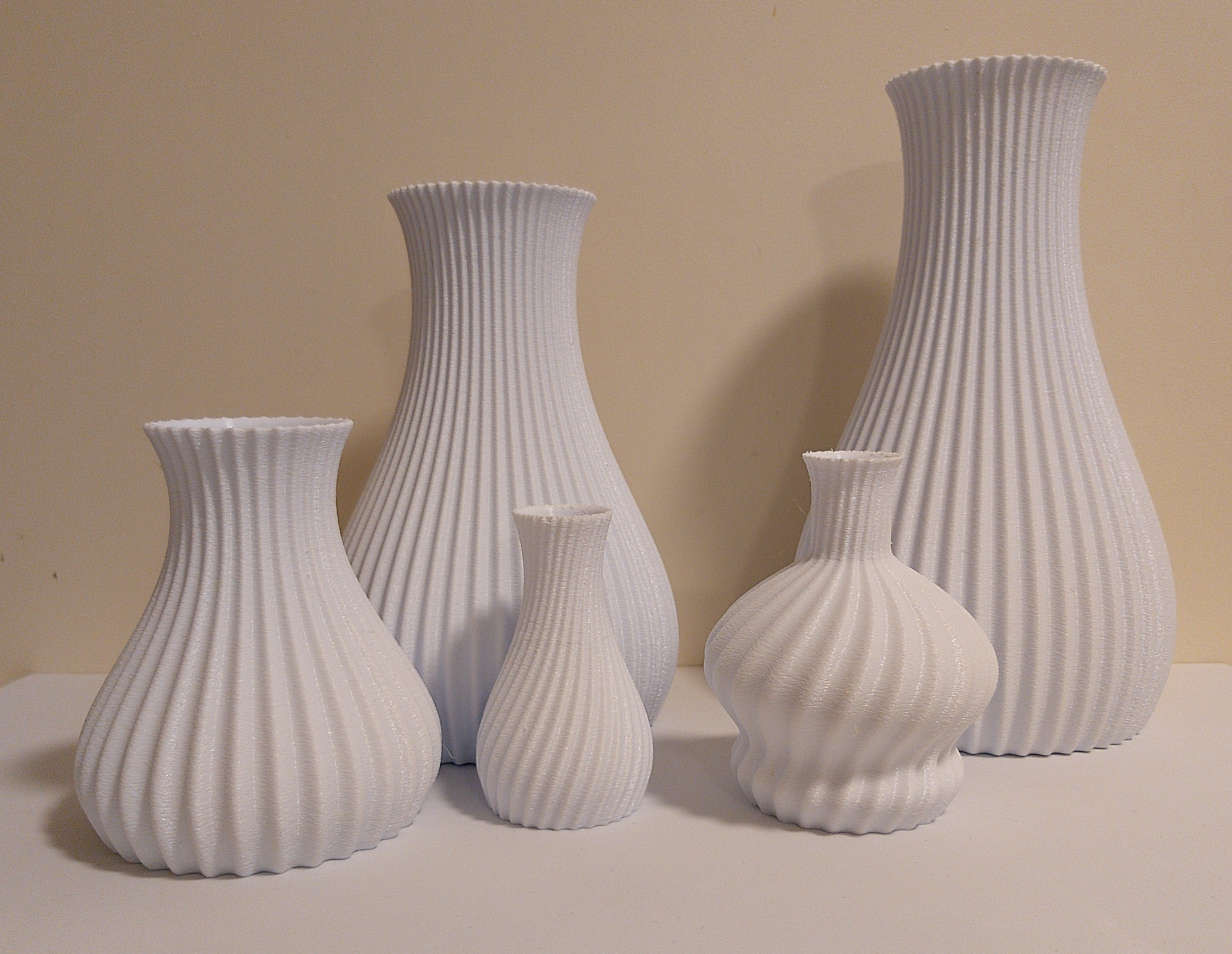 Ribbed Vase2