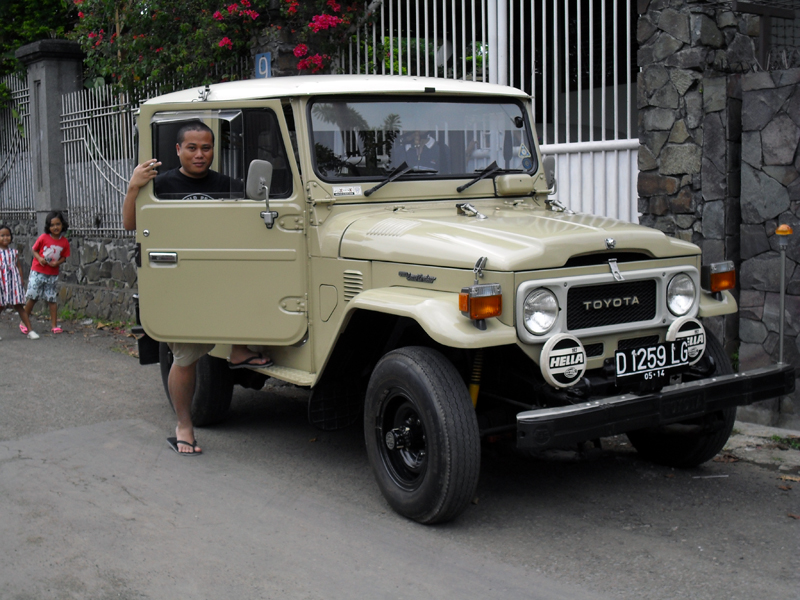 Kreshna-Aryaguna-Nurzaman-FJ40-Land-Cruiser.jpg