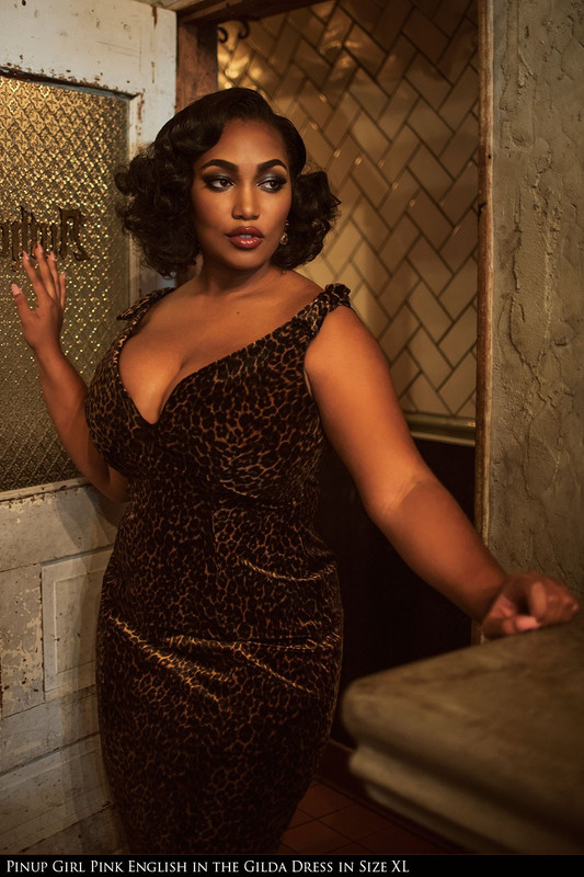 http://mediaz.pinupgirlclothing.com/catalog/product/cache/1/image/9df78eab33525d08d6e5fb8d27136e95/0/1/018_dc.jpg