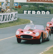 24 HEURES DU MANS YEAR BY YEAR PART ONE 1923-1969 - Page 49 60lm09-F250-TRI250-60-Phil-Hill-Wolfgang-von-Trips-10