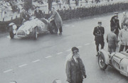 24 HEURES DU MANS YEAR BY YEAR PART ONE 1923-1969 - Page 24 51lm09-TLago26-GS-Pierre-Meyrat-Guy-Mairesse-5