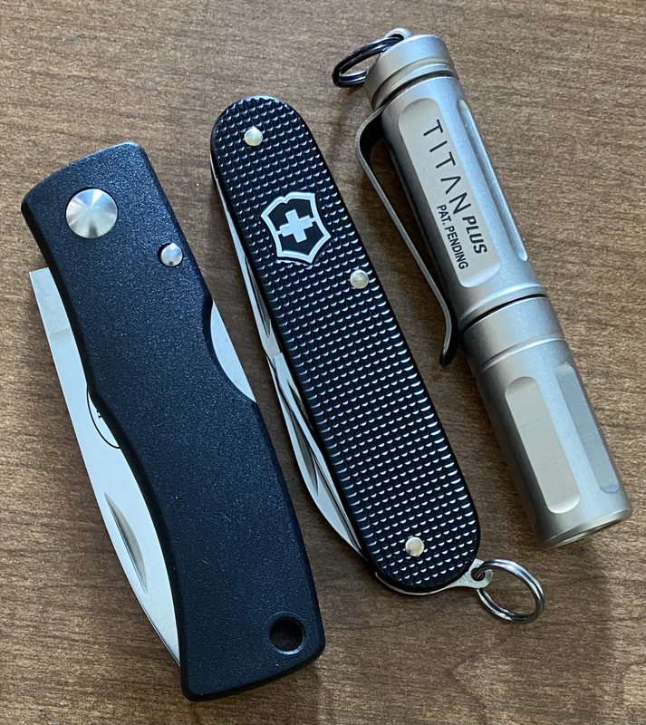 06326D05-B4A9-4189-AF75-6B13E8B2E433