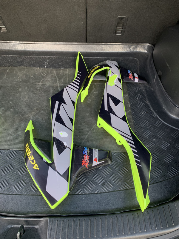 017F552E-93A6-4F42-B74D-0D3D6F3B3674