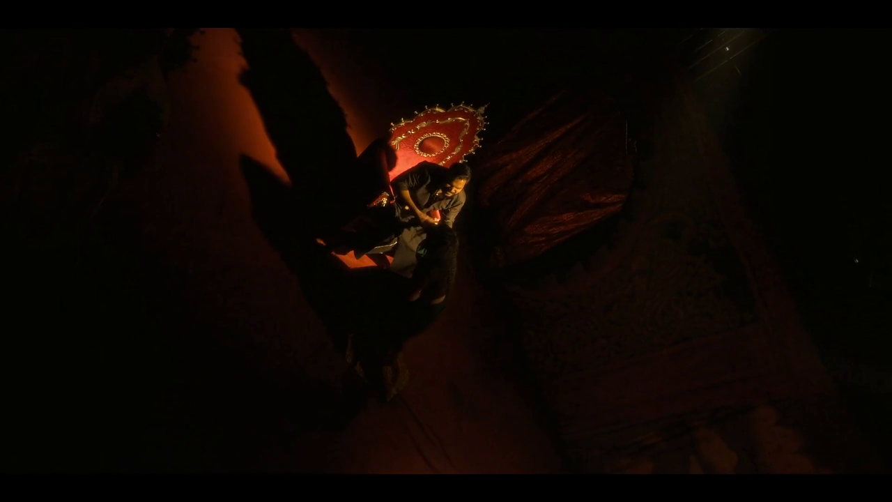 [Image: vlcsnap-2024-12-13-17h51m39s935.png]