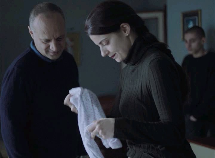 Sole.2019.iTALiAN.DVDRiP.AC3.XviD.avi_snapshot_01.05.59.680