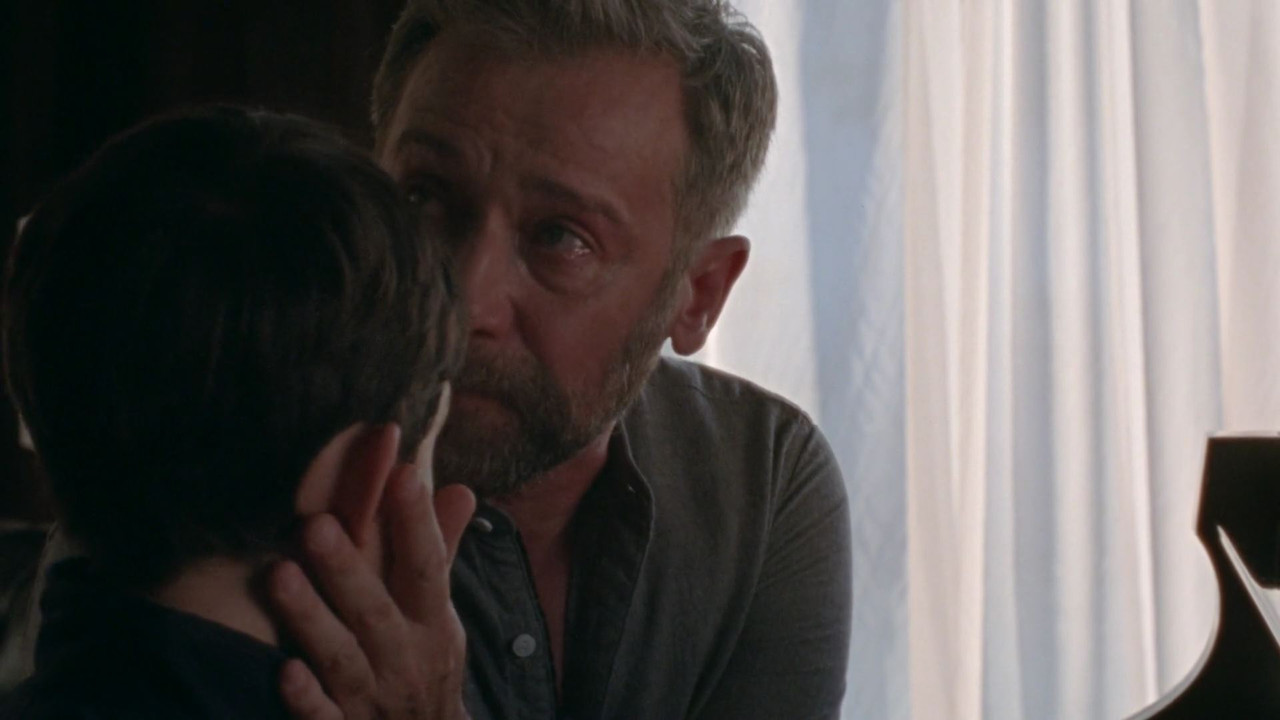 La vida en el silencio (2022).1080p.lat.cinecalidad_01_56_53_00_467