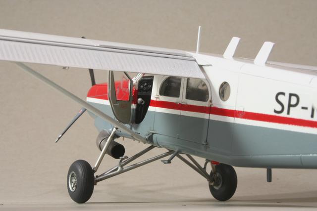 Roden Pilatus PC-6B-2/H-2 Turbo Porter Fairchild UV-20A Modèle-kit 1:48