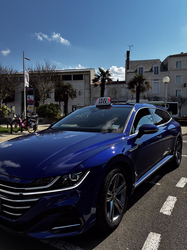 Volkswagen Arteon Shooting Brake R 2023 - Taxi spacieux LC TAXI Les Sables d'Olonne - Grand coffre et climatisation - Transport Vendée