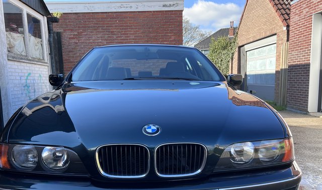 05506372-9B3F-46A5-B465-95650628B2D3