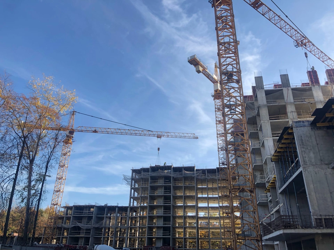 E5A890CD-724C-4C46-96AE-CF023E29AA21