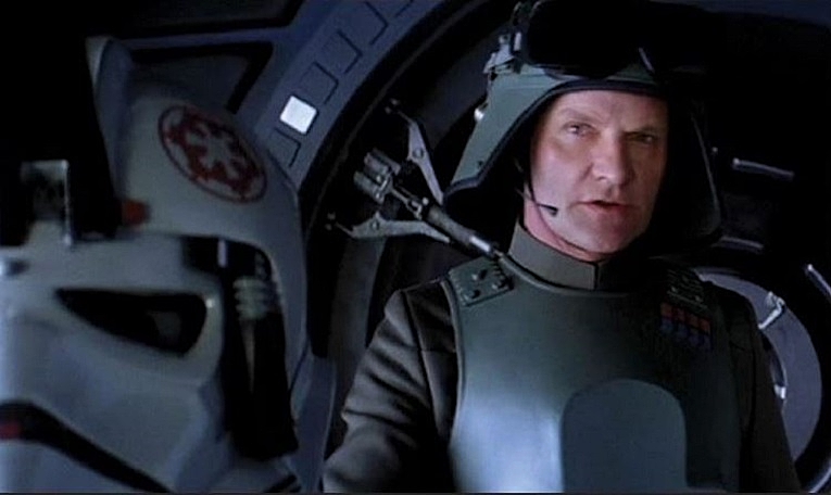 JULIAN-GLOVER-FOTOR.jpg
