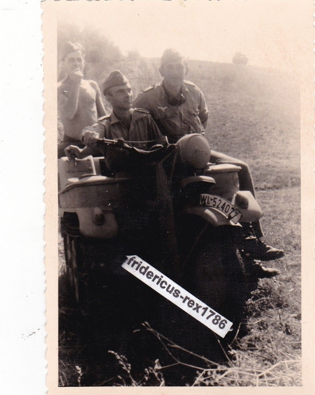 Foto WL Fallschirmjäger Paratrooper FJ Kettenkrad NSU Kennun