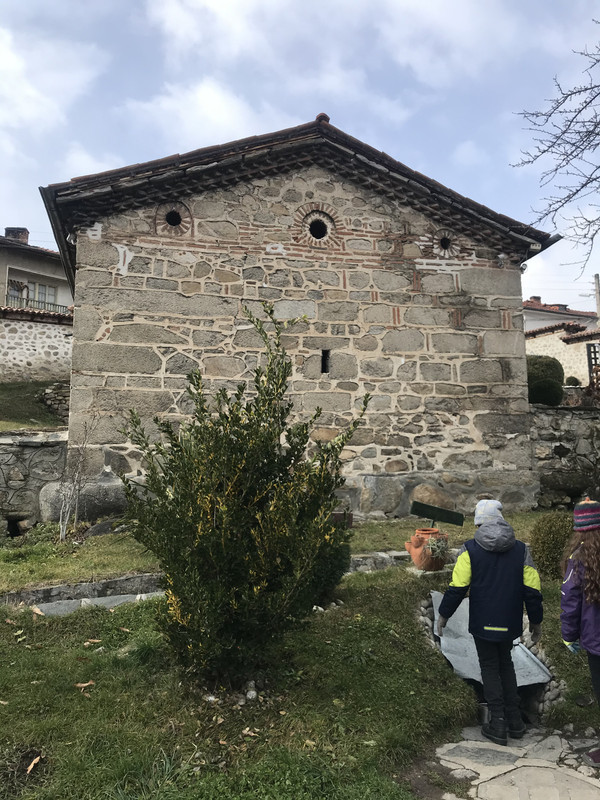 6CF6CB26-B3BC-4E79-A9F6-A355E1C9B495