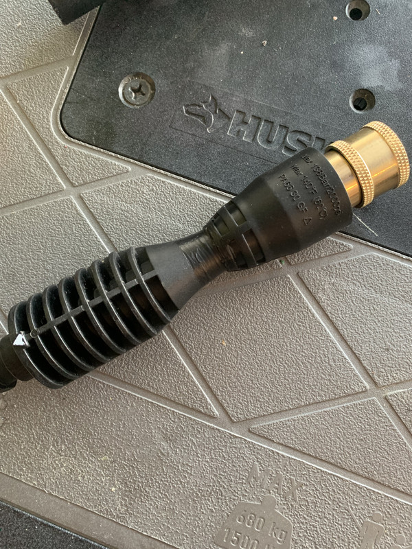 315D69B4-A946-4BA7-B040-0BC522F5308D