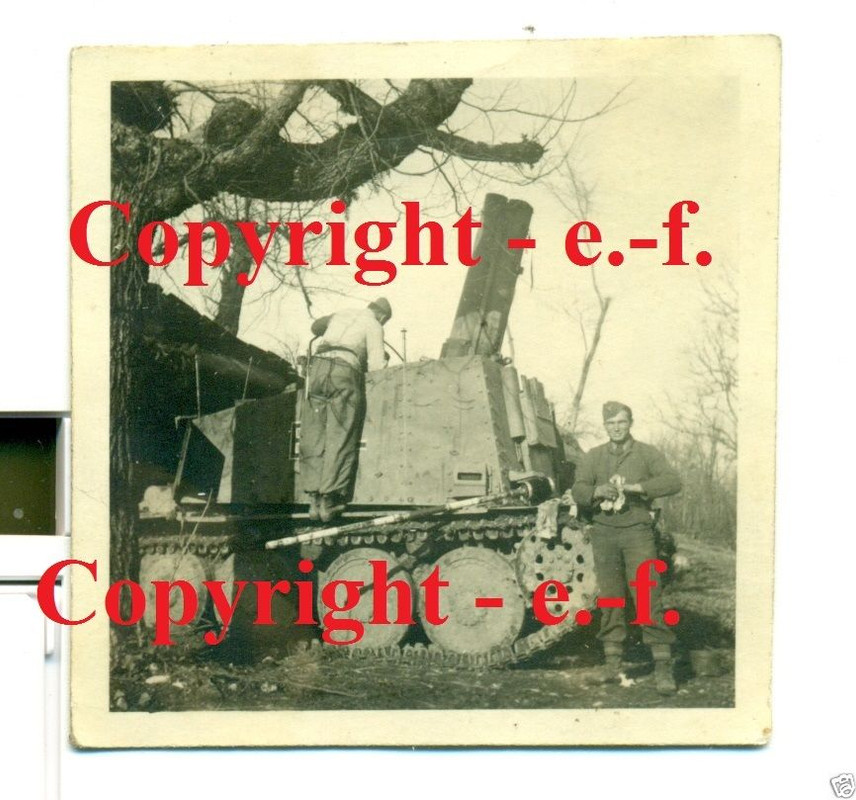 FOTO - Fallsch.Pz.Div.HG - PANZER 38(t) GRILLE -