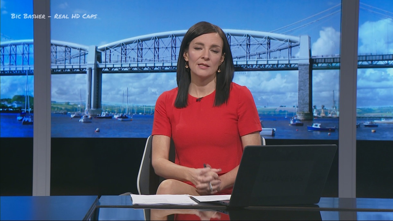 04.06 - 18.30.00 - ITV News and Weather. 06 04 2025 - 2 Round-up of t....ts_snapshot_10.17.209