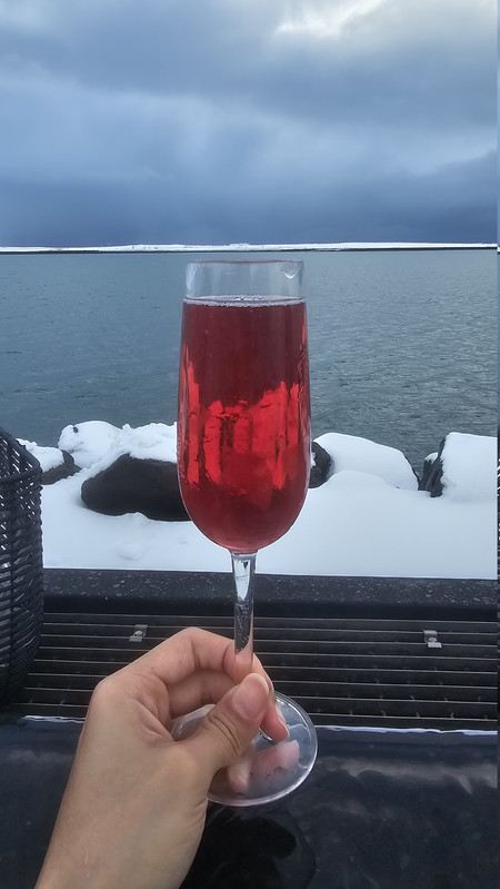 有白肯定要有紅，紅色氣泡酒，一樣名稱我也聽不懂