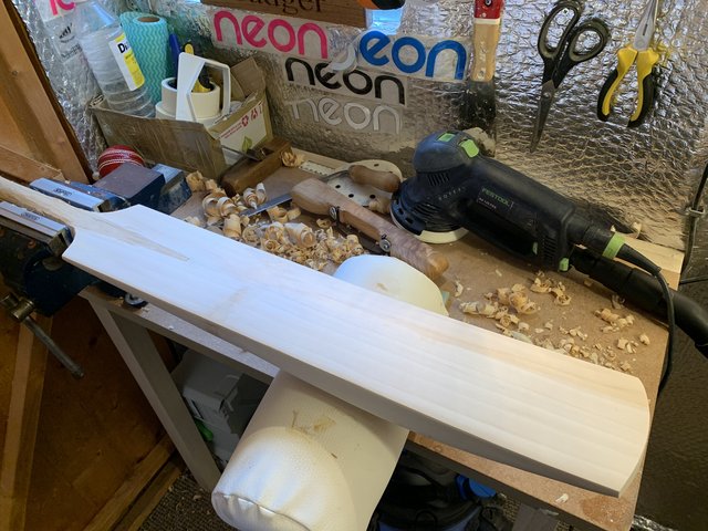 394156BA-79C2-435F-889E-1B6924FAC80A