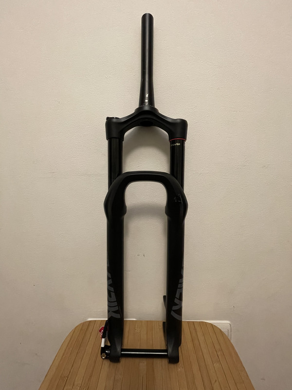 89C3C71B-0700-48CA-95D1-160C25495DFB