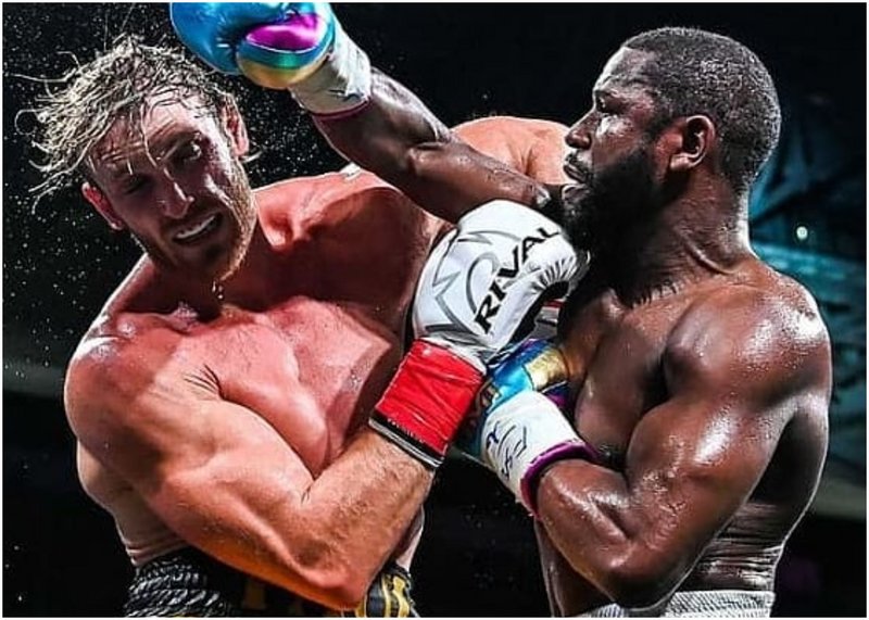Floyd Mayweather vs Logan Paul
