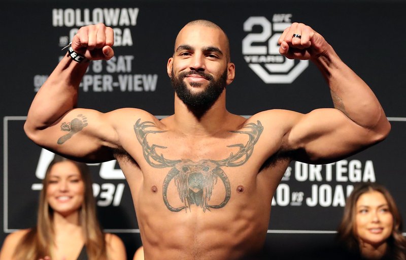 UFC се разделиха с 3-ма състезатели