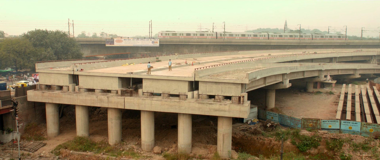 Fukrey (2013) (1080p BluRay x265 Natty).mkv_002442.615