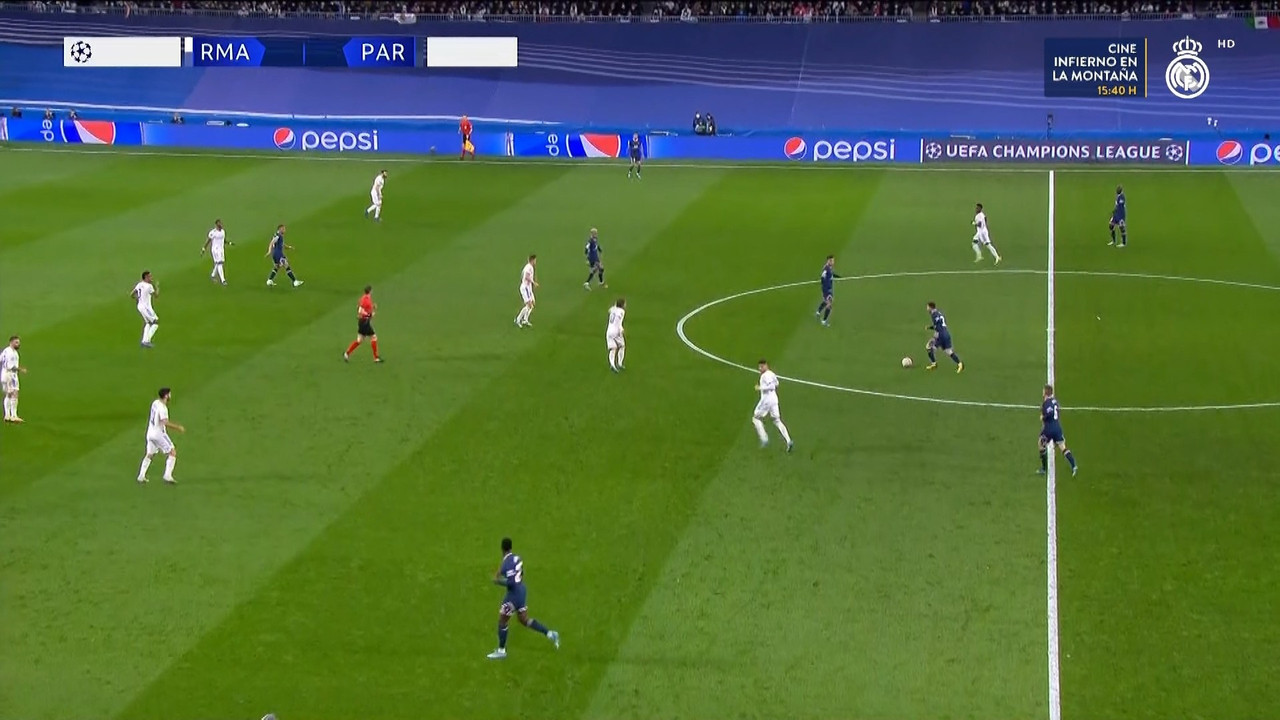 Champions League 2021/2022 - Octavos de Final - Vuelta - Real Madrid Vs. Paris Saint-Germain (1080p) (Castellano) 3