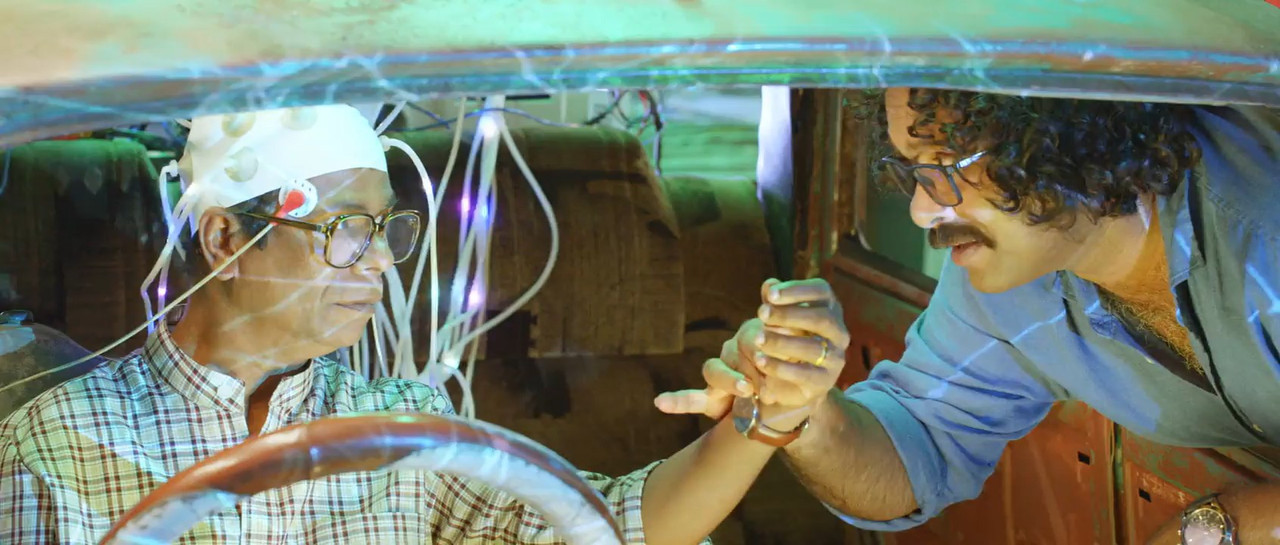 Jack N Jill 2022 WebRip [Hindi + Malayalam] 480p, 720p ESub Screenshot