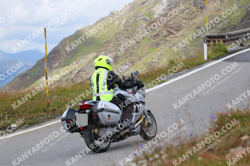 D6C10AE9-DAD5-4963-96B0-4D4F310E22F0