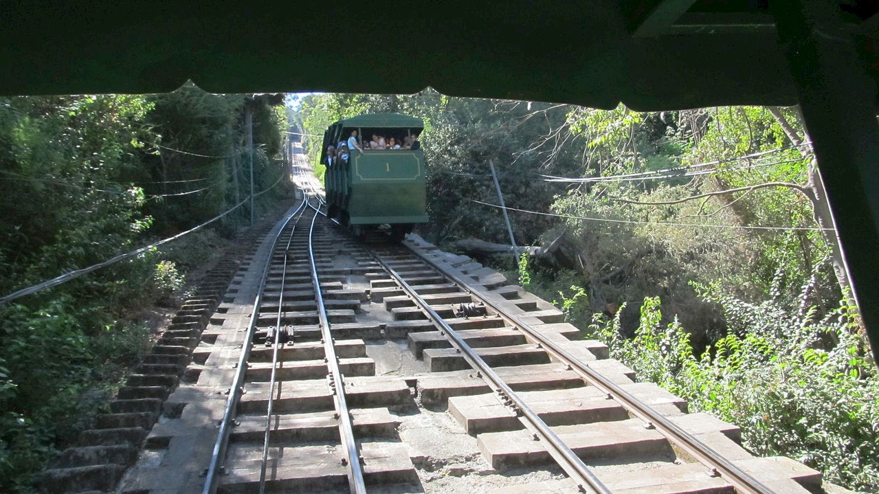 2014031619Santiago Parque Metropolitano funicular
