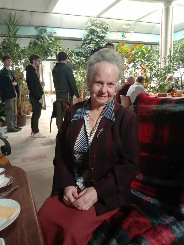 Профессор 1