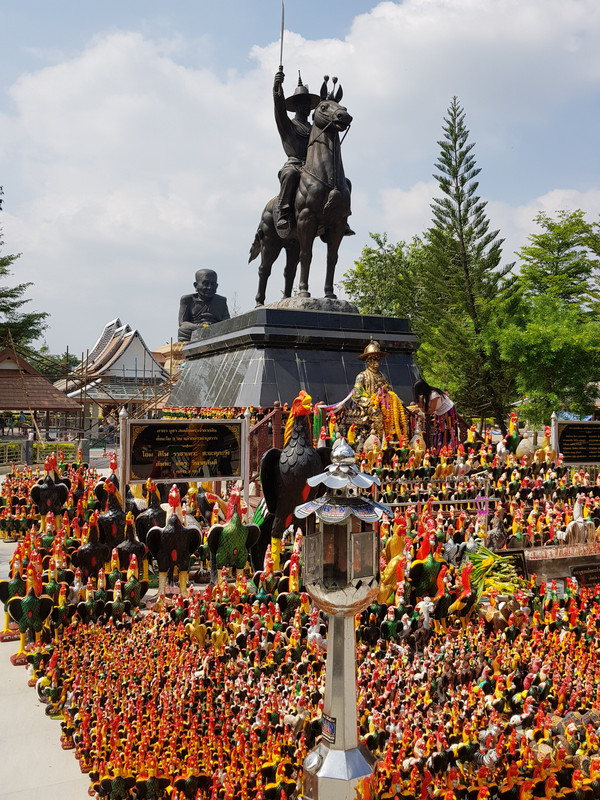 [Bild: King-Taksin1.jpg]