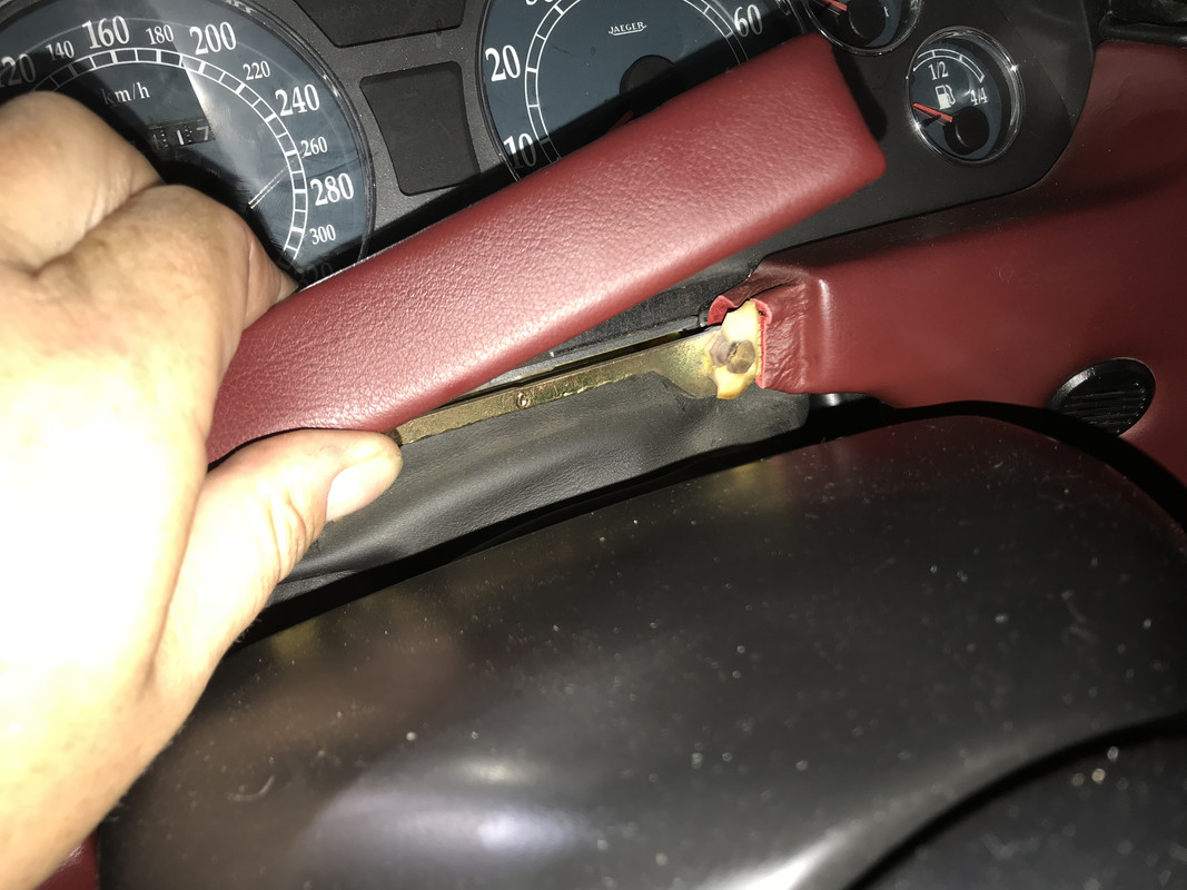 F28FB251-B391-4BDB-924B-F7D0EAF3E62E