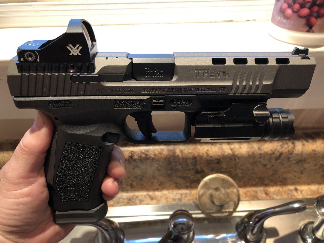 C493E279-96EE-4D33-921B-124D5C0C3628