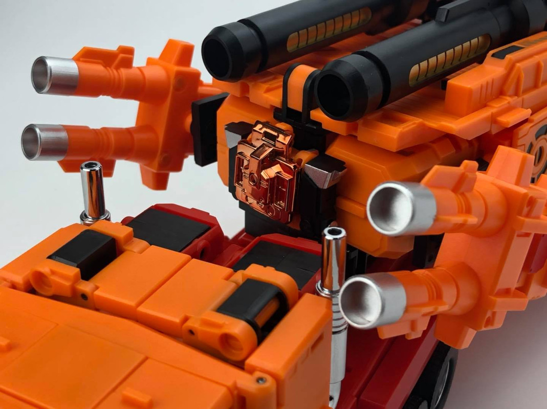 MB-06D-Orange-Power-Baser-32