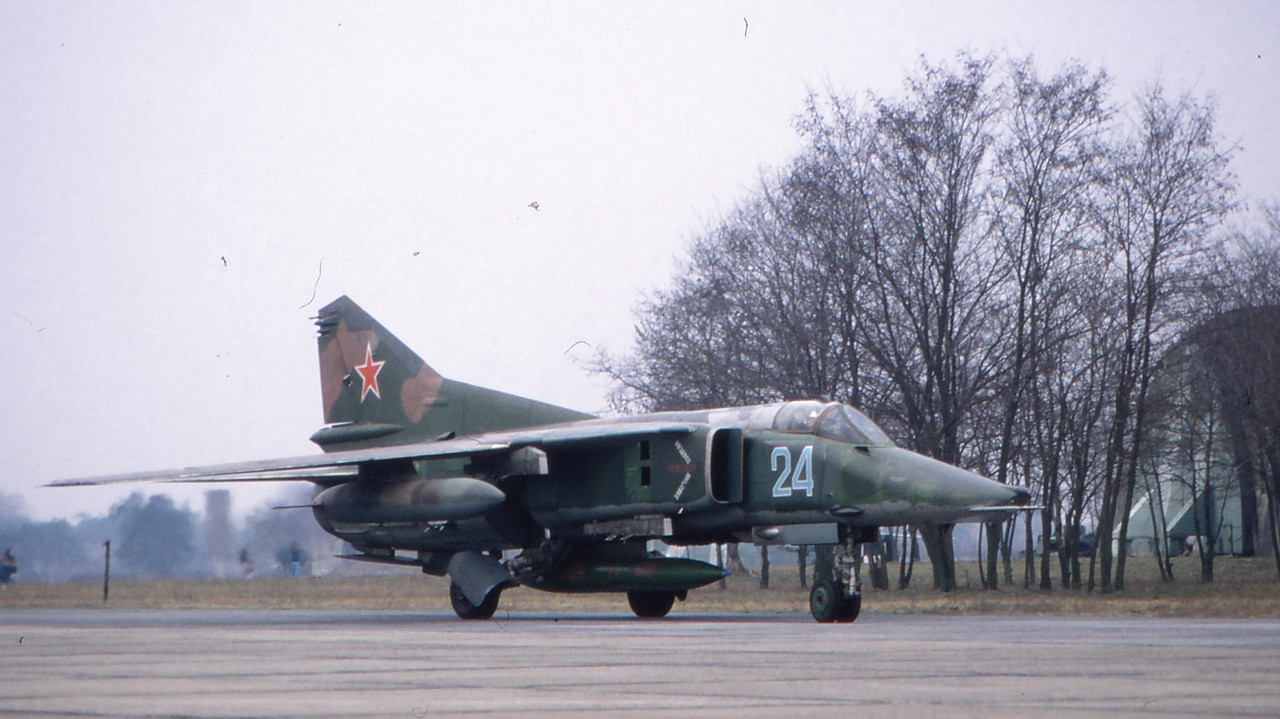 559 APIB Mig-27K 24 Blue_76802643372_2