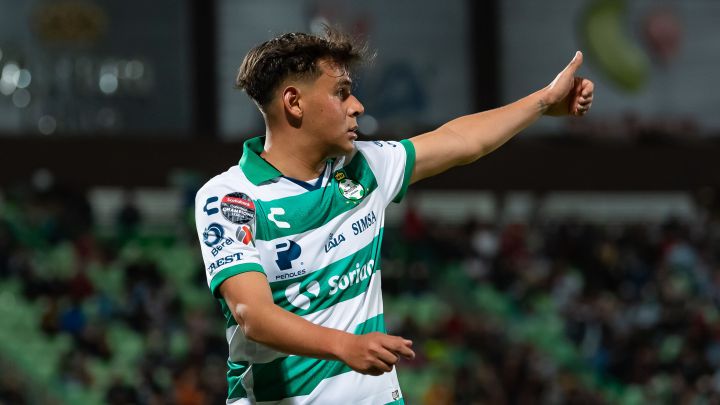 Santos Laguna hace oficial la salida de Pedro Caixinha como DT