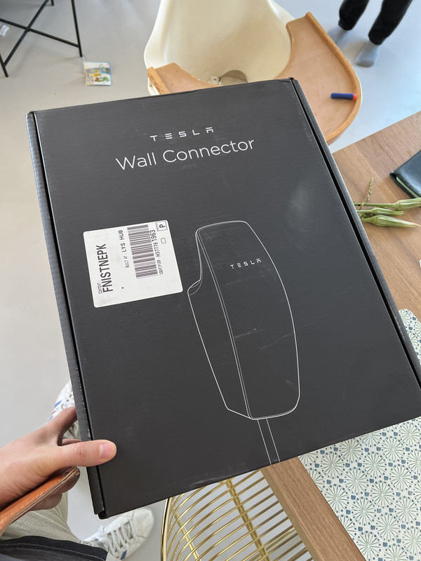 15D02871-2F3A-4CC3-9816-75F26F39A01E