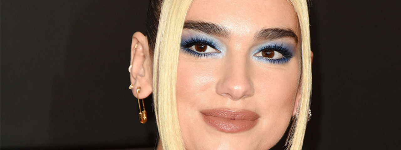 Dua-Lipa-blonde-und-braune-Haare_slider_rs