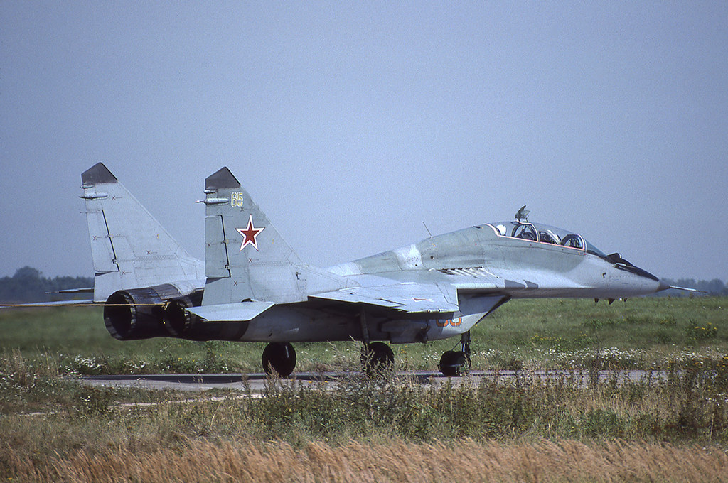 MiG-29UB, 65 orange (Altenburg)
