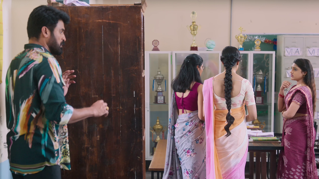 vlcsnap-2025-06-10-22h28m21s361