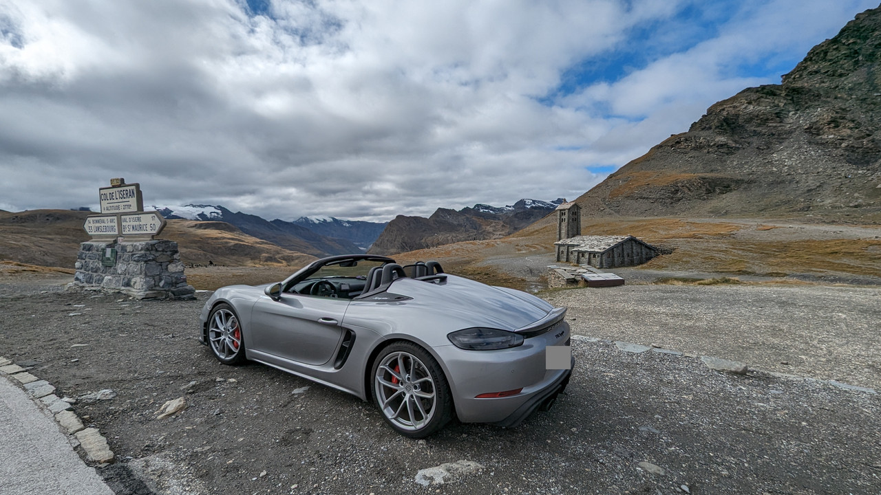 Route des grandes alpes en 718 spyder J1-col-iseran