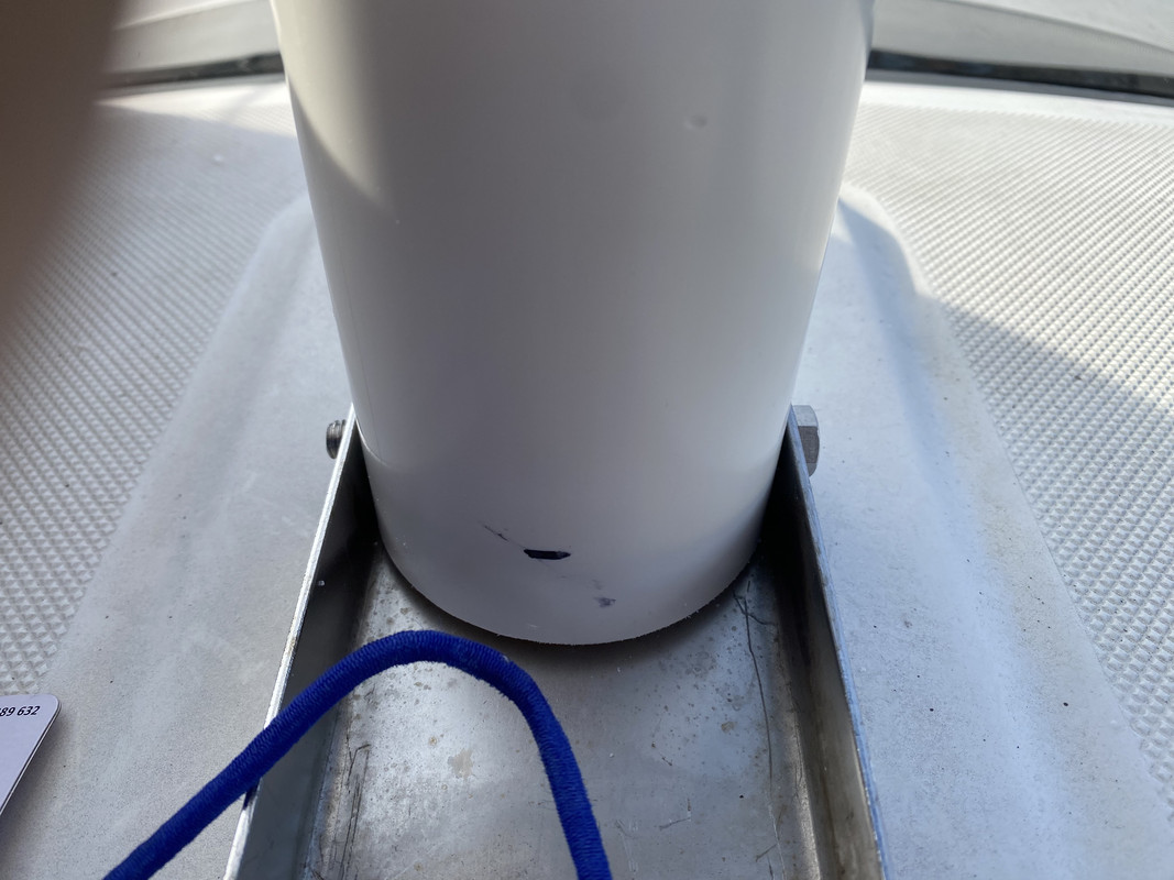 0221814A-9BD1-4200-B3E2-7C31C59FDA47