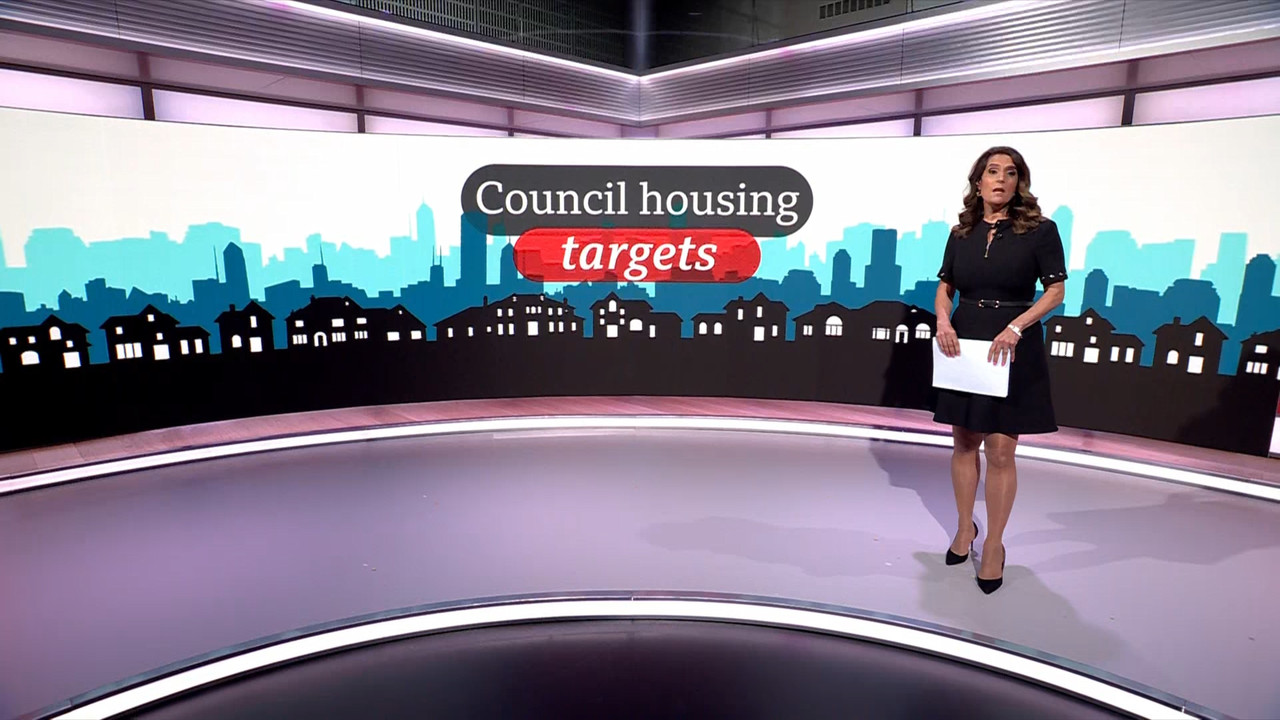 BBC London News_20230503_18301900.ts_snapshot_02.53.453