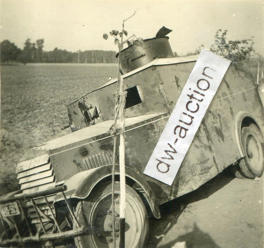 Polen , zestörtes polnisches Panzer Fahrzeug