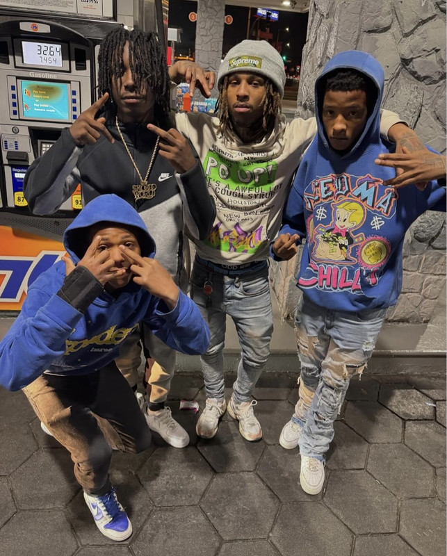 93-E527-D6-1-AEC-4915-9-C13-2-A239-DD01-