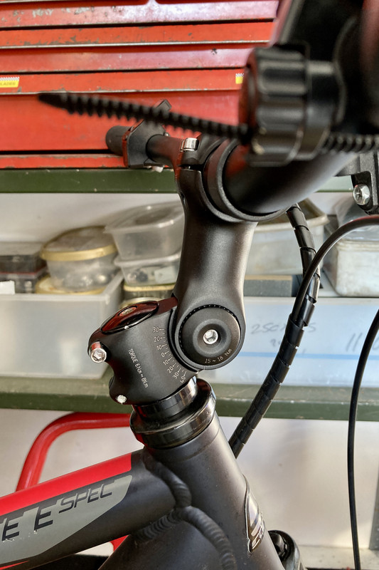 664FC908-A7F2-49C9-81A9-95BF88BDEF39